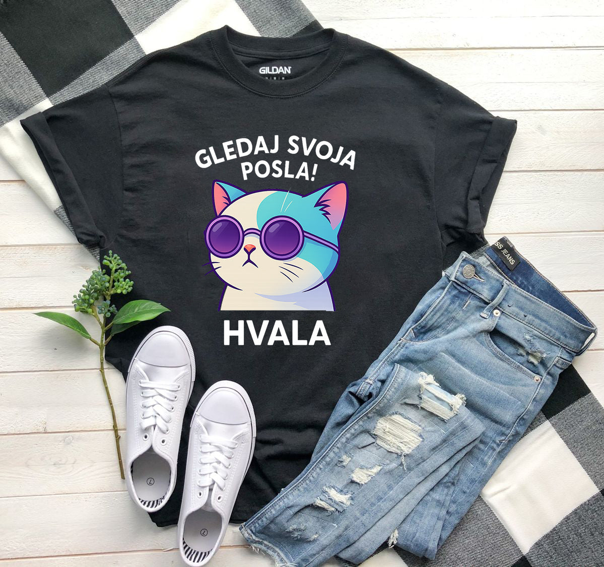 Gledaj svoja posla