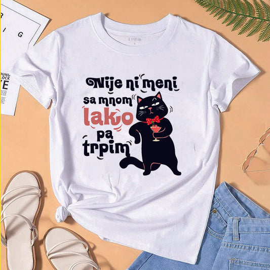 Majica nije ni meni lako sa mnom pa trpim