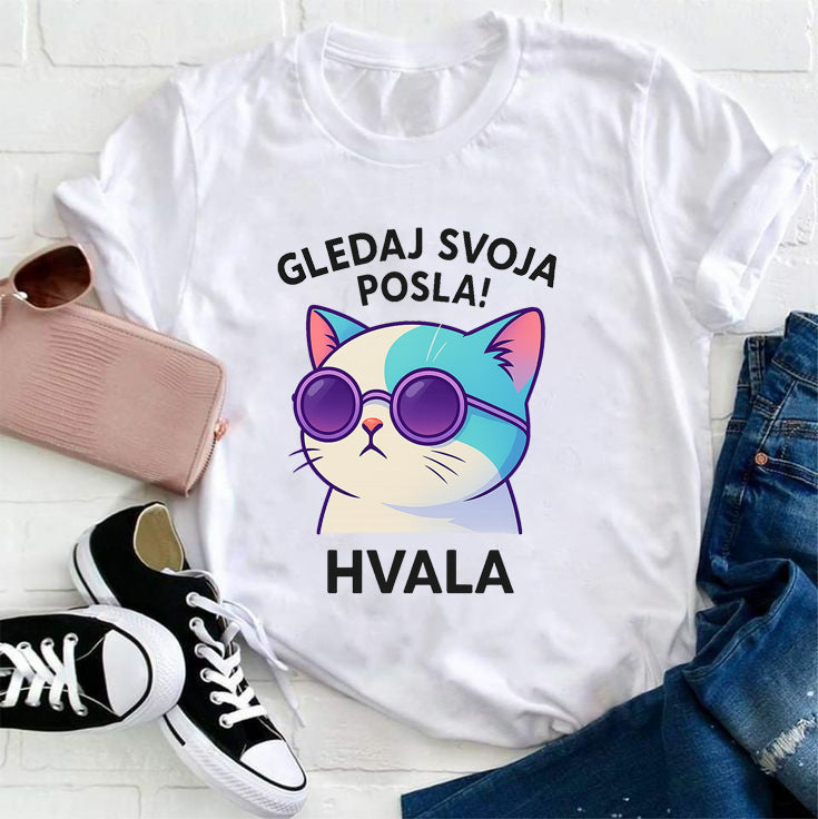 Mačka gledaj svoja posla